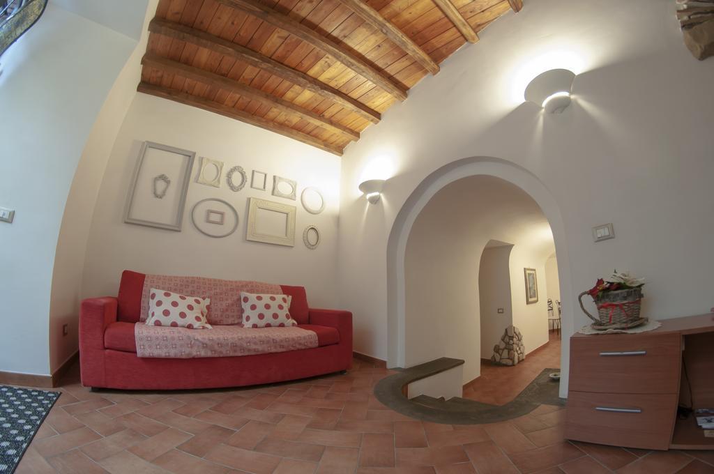Il Rosciolo Sulla Francigena Apartment Formello Bagian luar foto